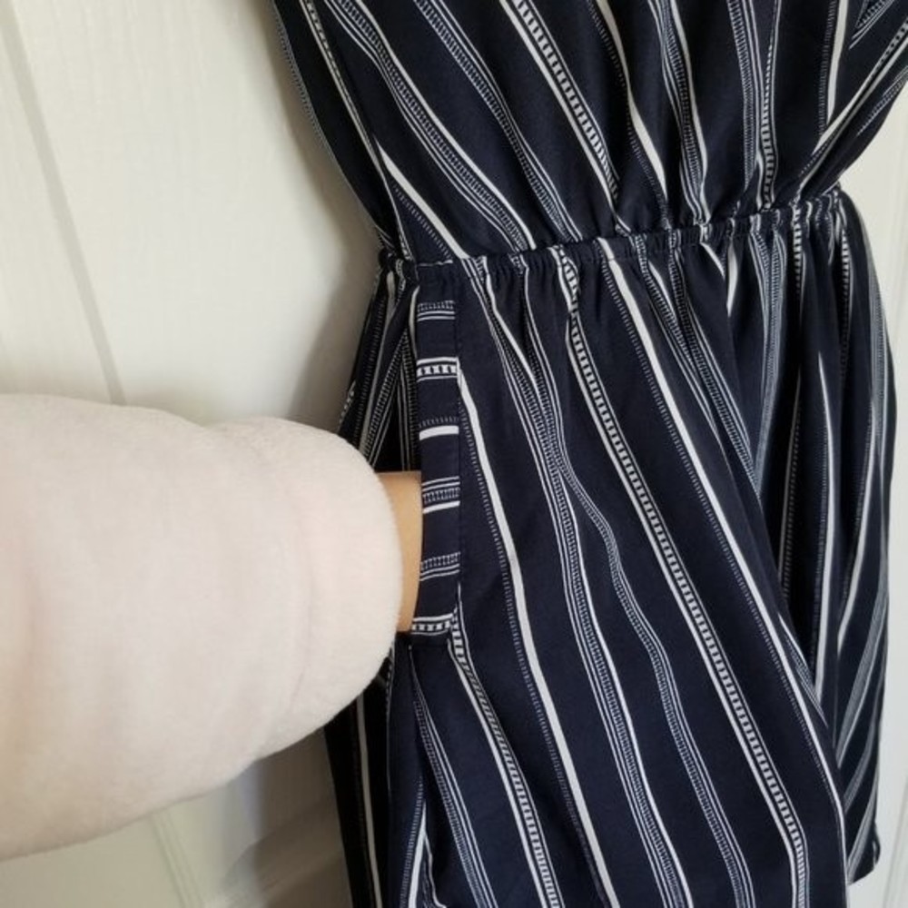 Monteau Los Angeles blue & white striped dress Size Medium - Picture 3 of 8